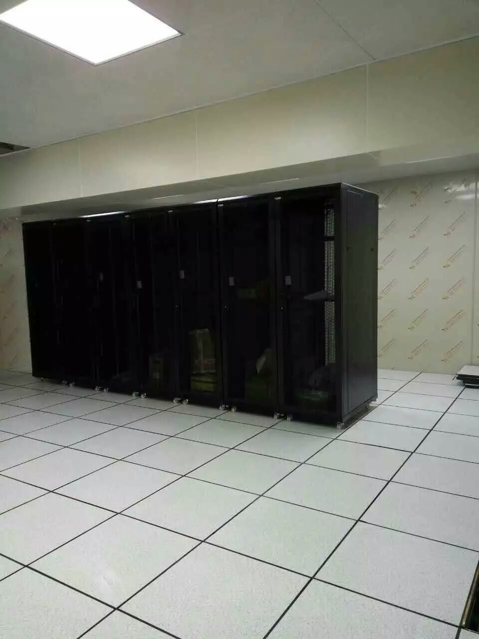 机房内部